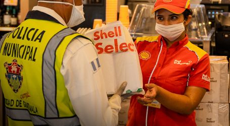 SHELL SELECT dona alimentos a familias afectadas por el COVID-19