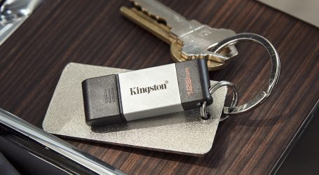 Kingston te propone celebrar a tus íntimos amigos con los mejores recuerdos.