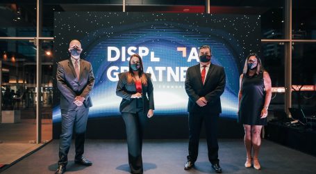 TCL Communication se abre paso en Guatemala y presenta la serie de smartphones TCL 10.