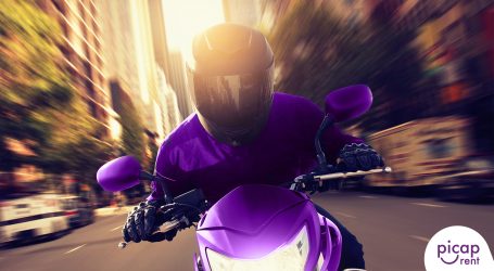 ¿Cómo rentar una motocicleta por horas utilizando una app de movilidad compartida?