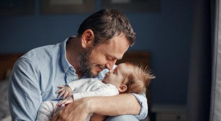 El cerebro puede encogerse en los hombres que se convierten en padres
