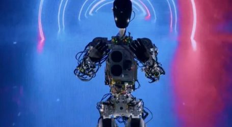Así es “Optimus”, el robot humanoide presentado por Elon Musk